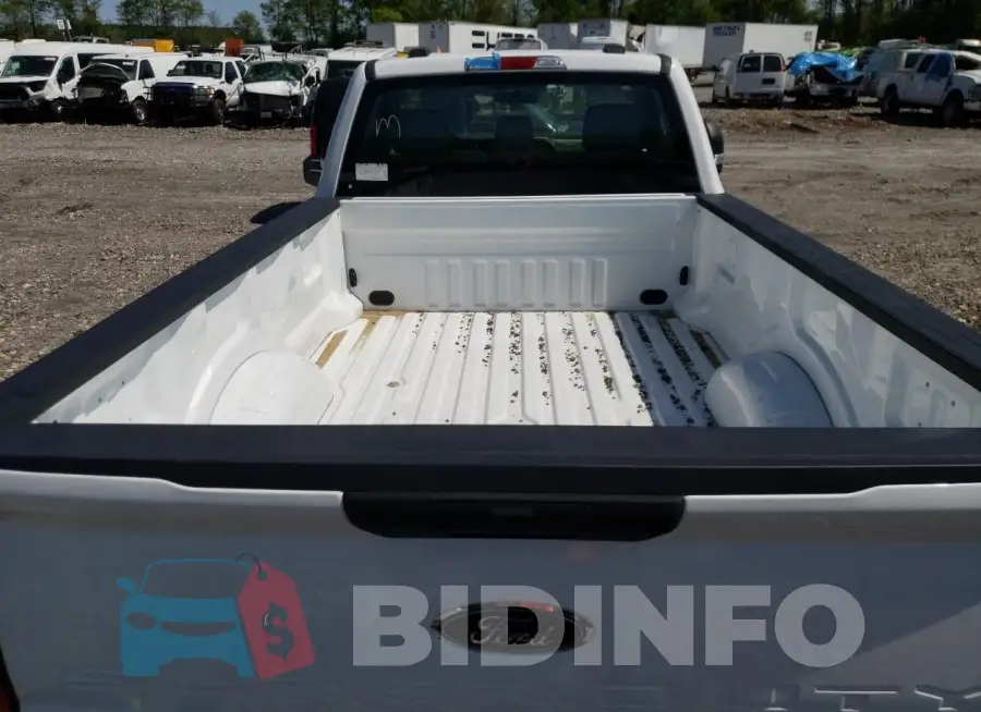 1FTBF2BAXPED63301 Photo# 10