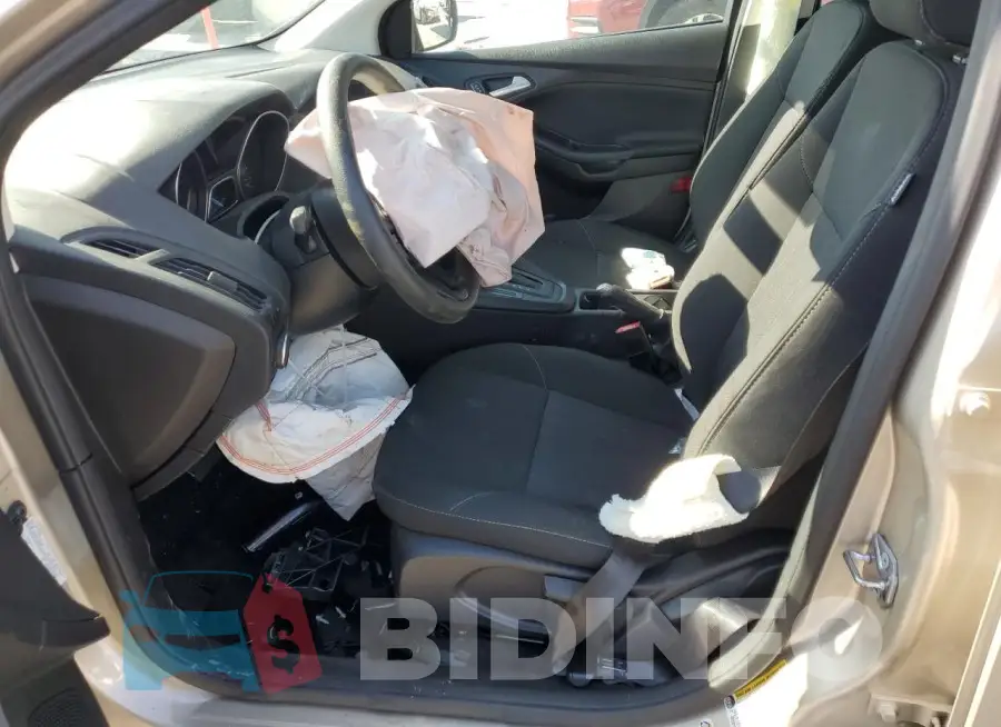 1FADP3F2XHL210113 Photo# 7