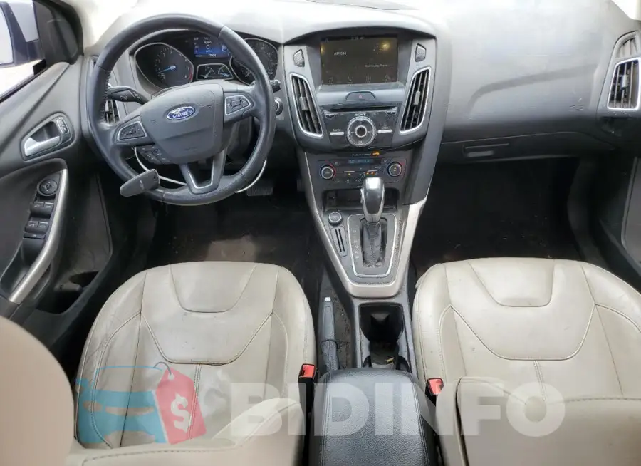 1FADP3N26GL326554 Photo# 8