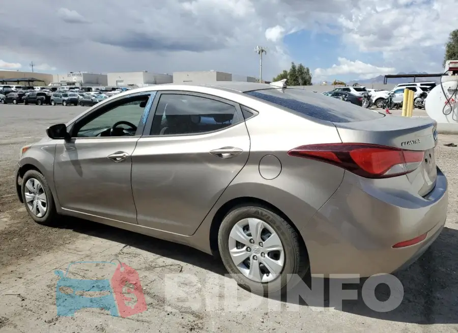 5NPDH4AE3GH773280 Photo# 2