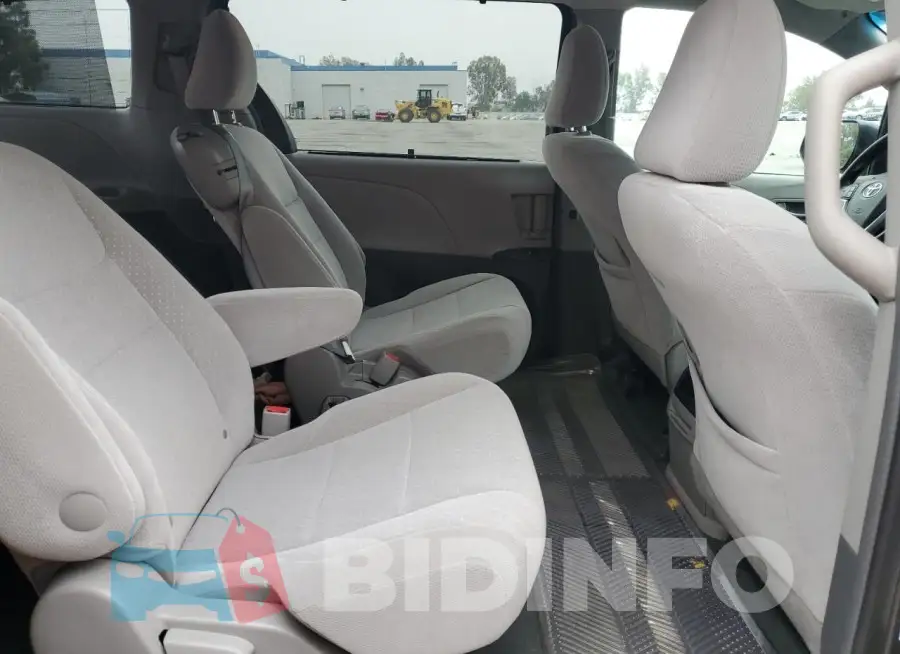5TDKZ3DCXHS786791 Photo# 11