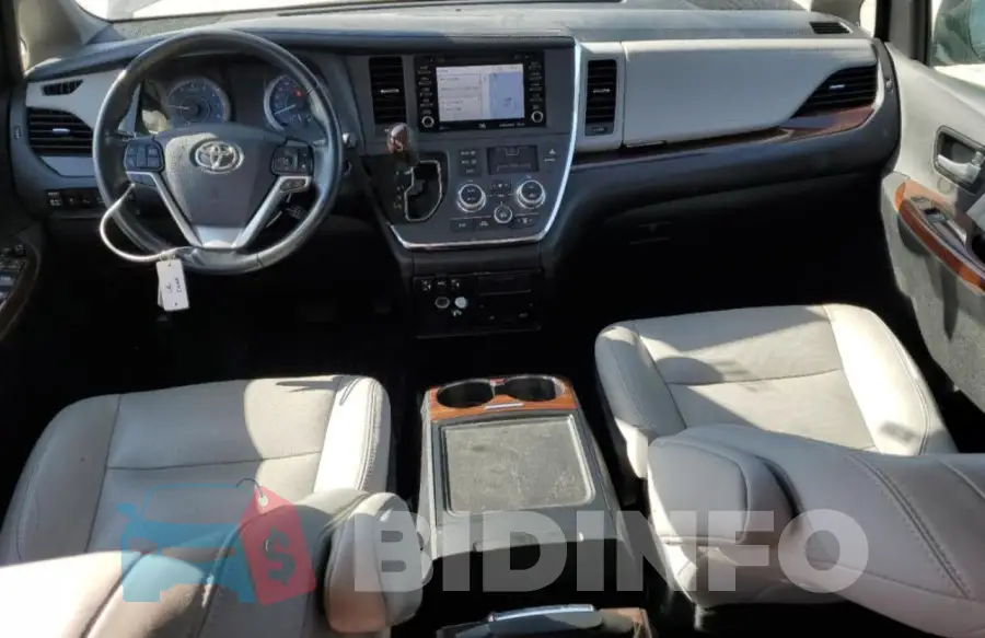 5TDYZ3DC2JS930768 Photo# 8