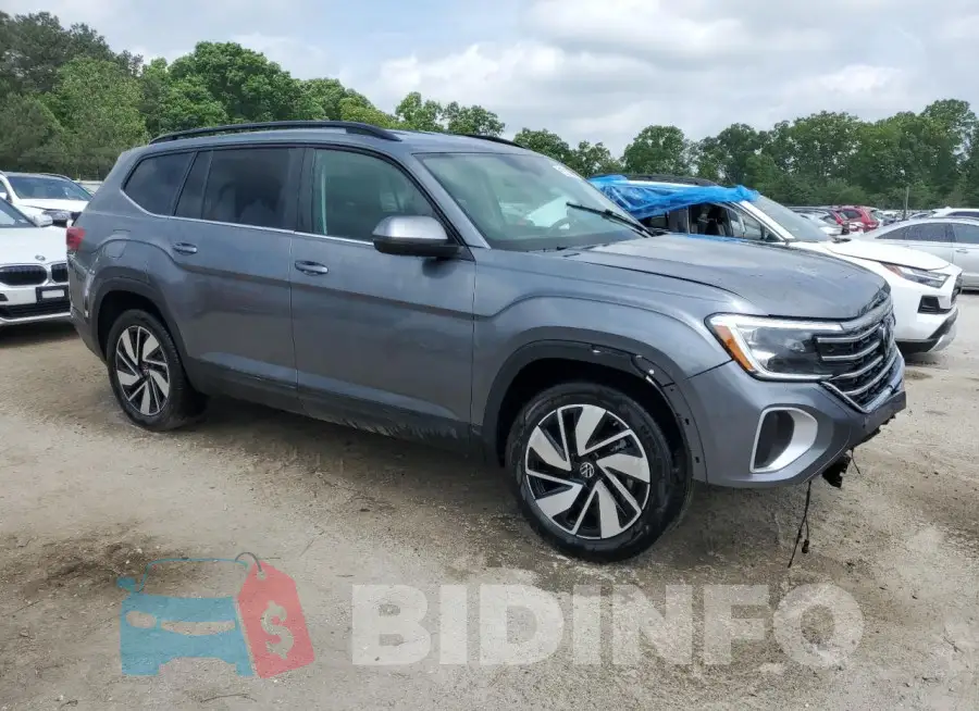 1V2WR2CA9SC540088 Photo# 4
