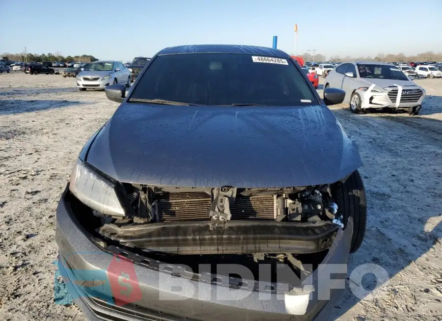 3VW2B7AJ4HM242539 Photo# 5
