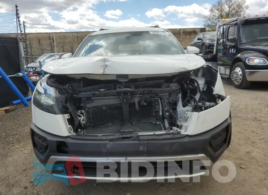 5N1DR3BD1RC273612 Photo# 5