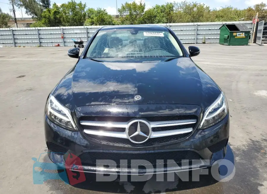 WDDWF8DB2KR482025 Photo# 5