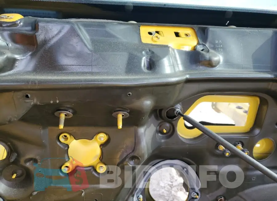 2C3CDXGJ0JH187704 Photo# 9