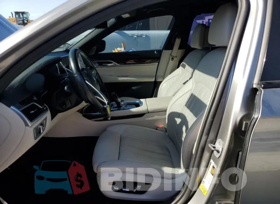 WBA7T2C02LCD43327 Photo# 7