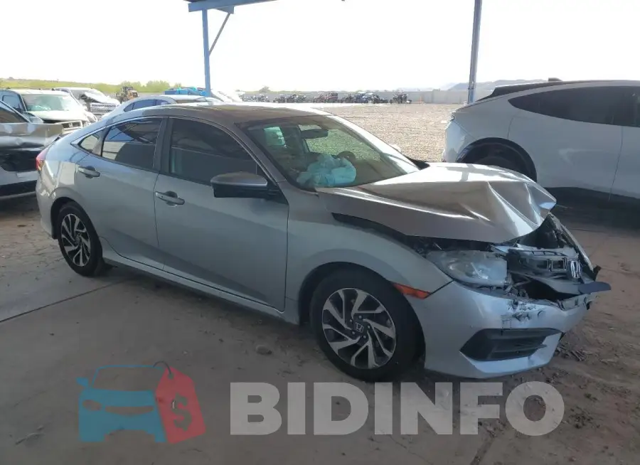 19XFC2F74HE002838 Photo# 4