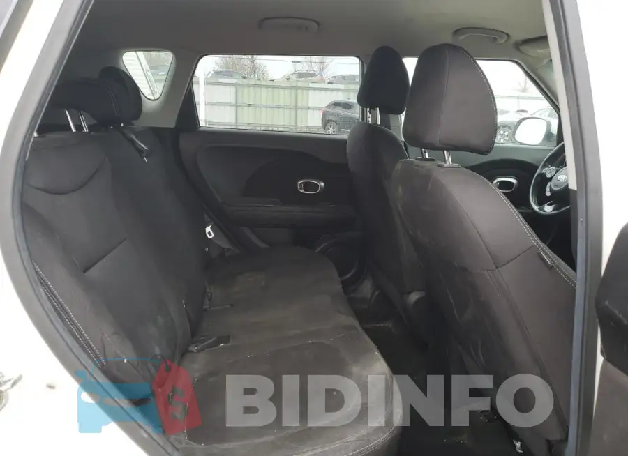KNDJN2A27J7551987 Photo# 10