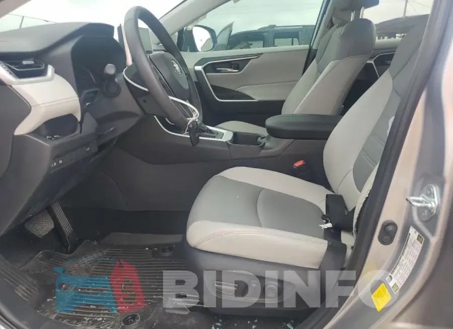 2T3C1RFV6PC217464 Photo# 7