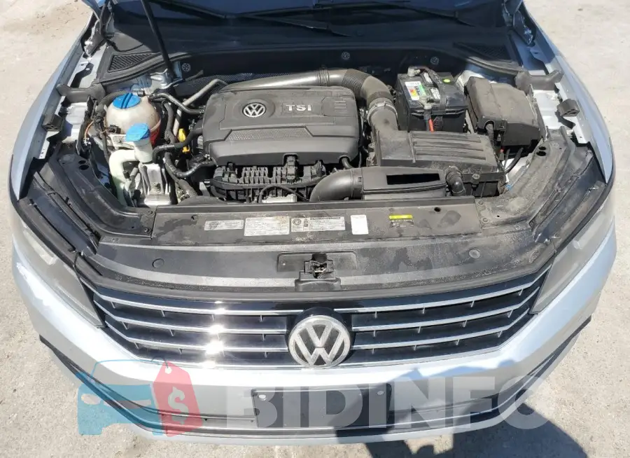 1VWBT7A30HC010987 Photo# 11