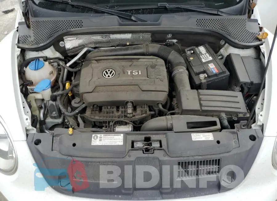 3VW517AT2GM818340 Photo# 11