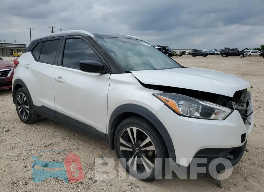 3N1CP5CU7KL516370 Photo# 4