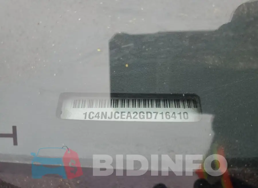 1C4NJCEA2GD716410 Photo# 13