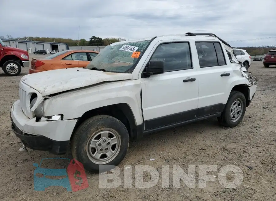 1C4NJPBB0HD187819 Photo# 1