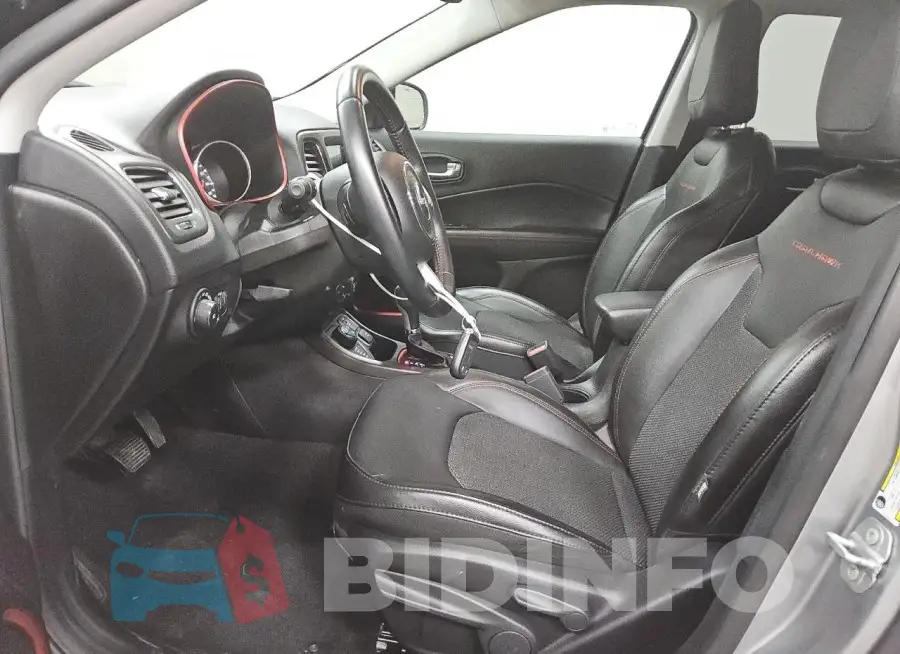 3C4NJDDB7LT163533 Photo# 7