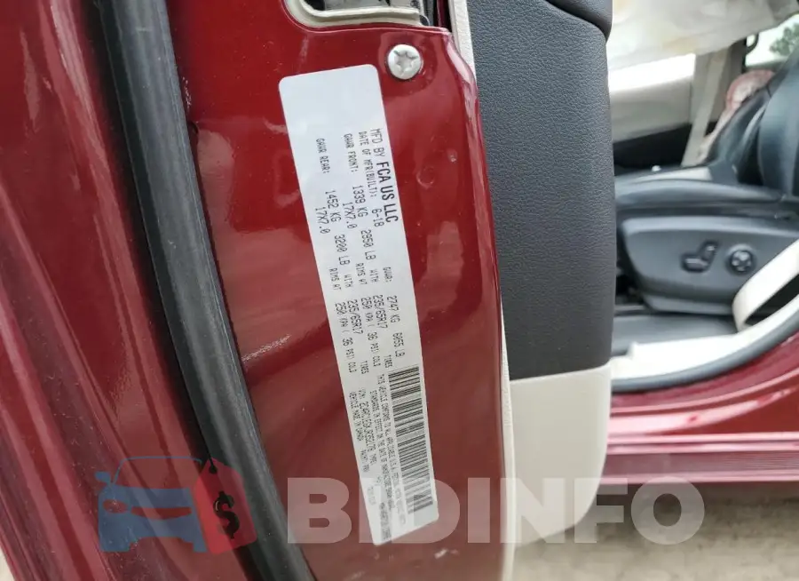 2C4RC1EGXJR352178 Photo# 13