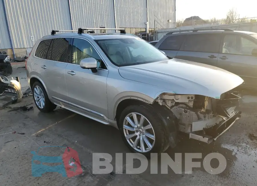 YV4A22PL3G1027415 Photo# 4