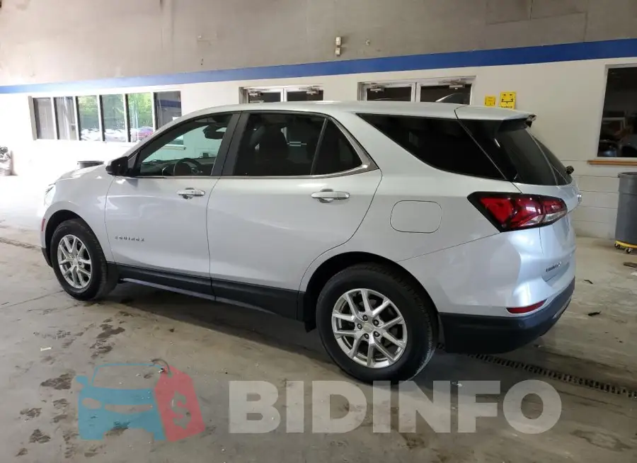 2GNAXTEV6N6135589 Photo# 2
