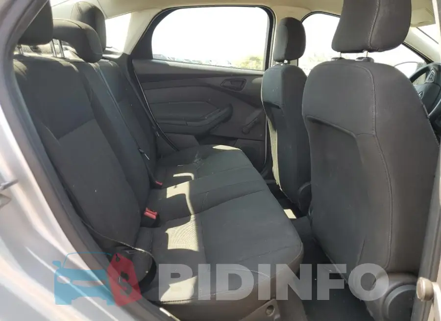 1FADP3E2XHL329345 Photo# 10