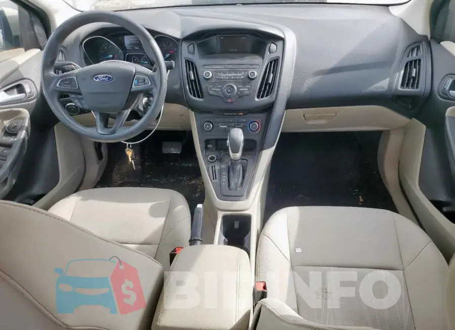 1FADP3F22JL204201 Photo# 8