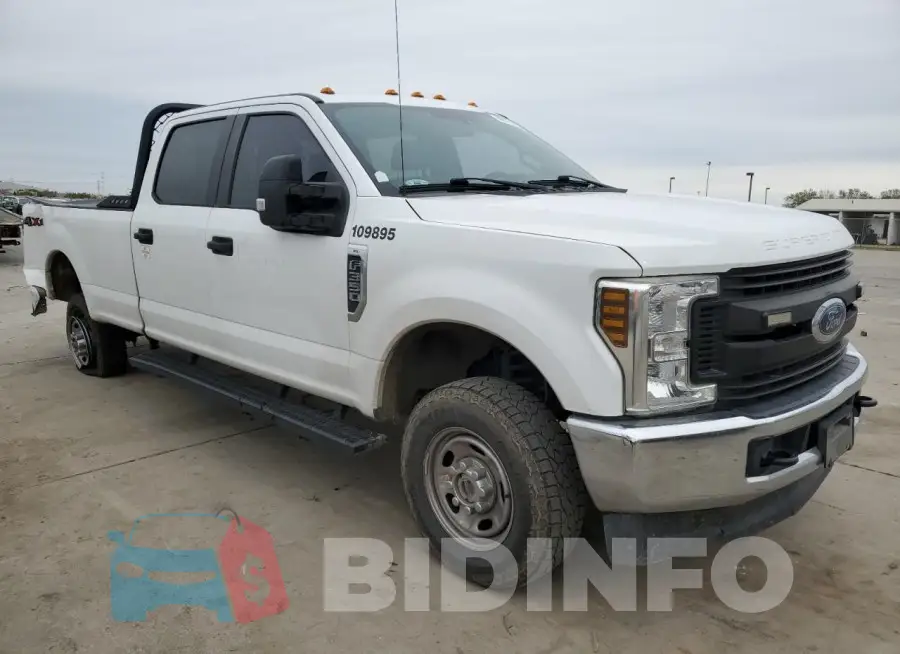 1FT7W3B66KED42221 Photo# 4