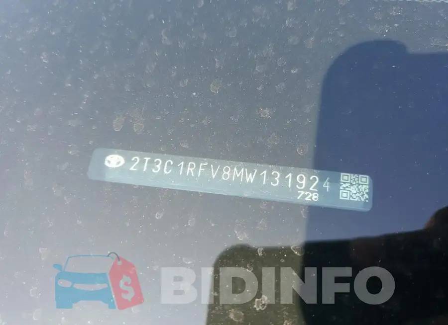 2T3C1RFV8MW131924 Photo# 13