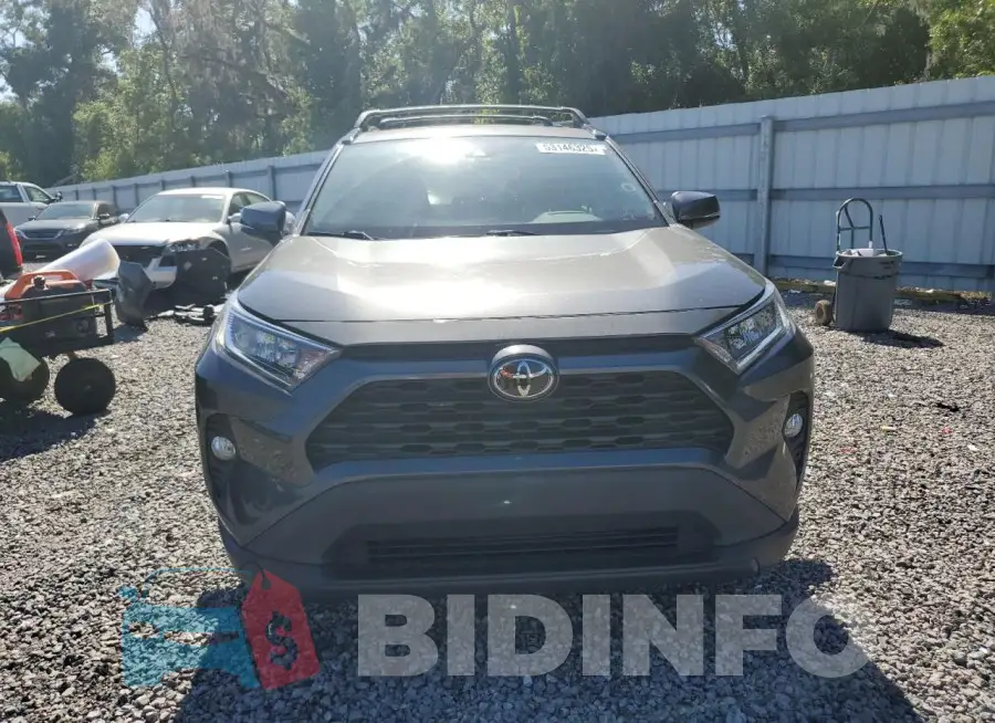 2T3W1RFV2LC052018 Photo# 5
