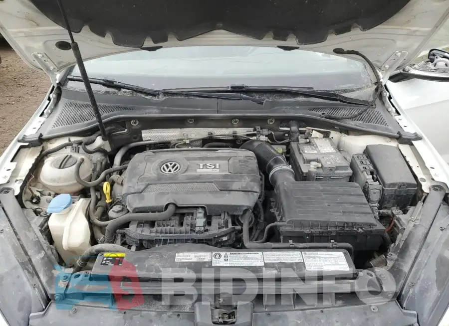 WVWLF7AUXGW182111 Photo# 11