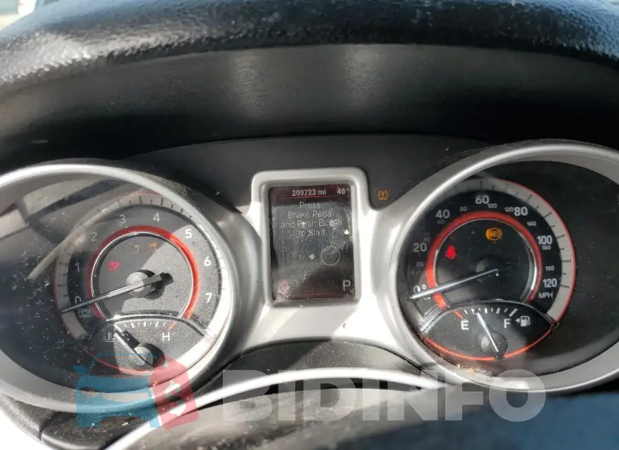 3C4PDCBG3GT100427 Photo# 9