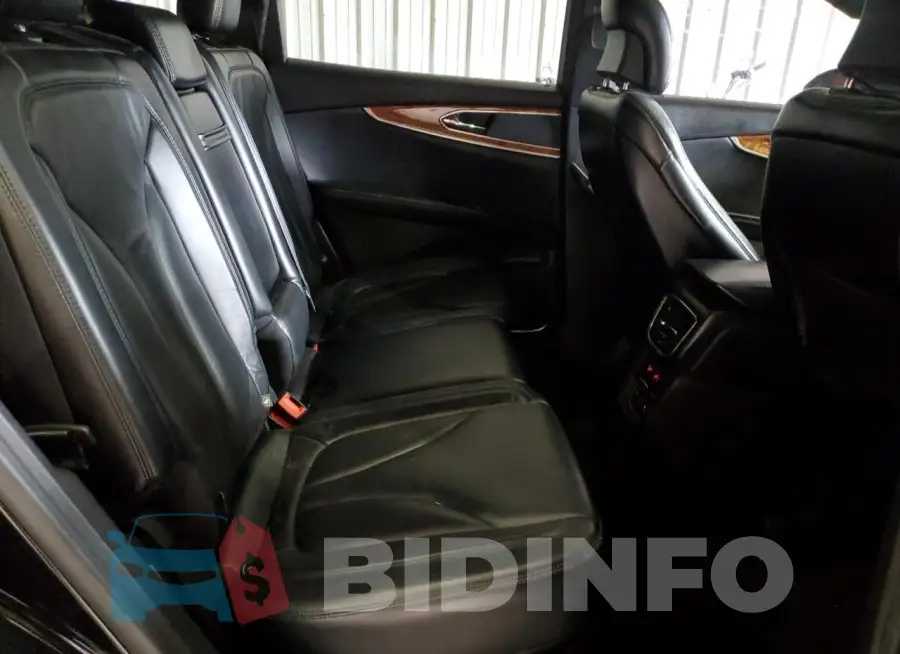2LMTJ8LR1GBL68215 Photo# 11