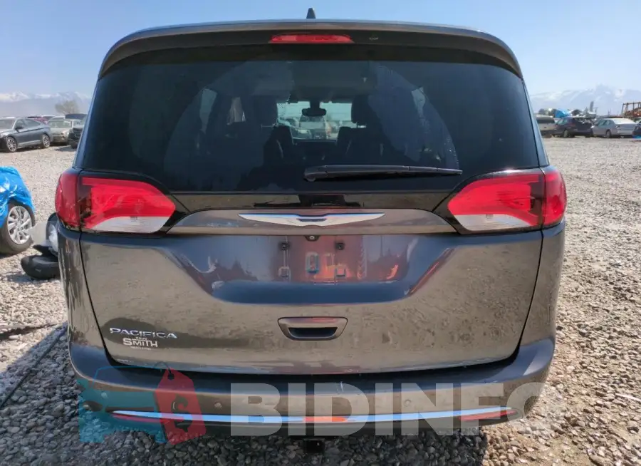 2C4RC1EG9HR538451 Photo# 6