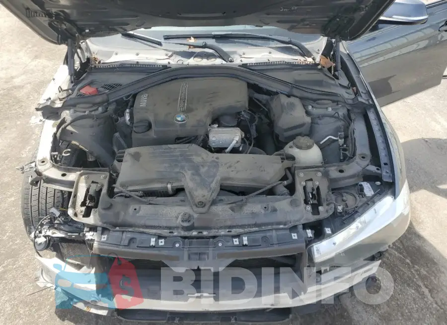WBA8E3G5XGNU00519 Photo# 11