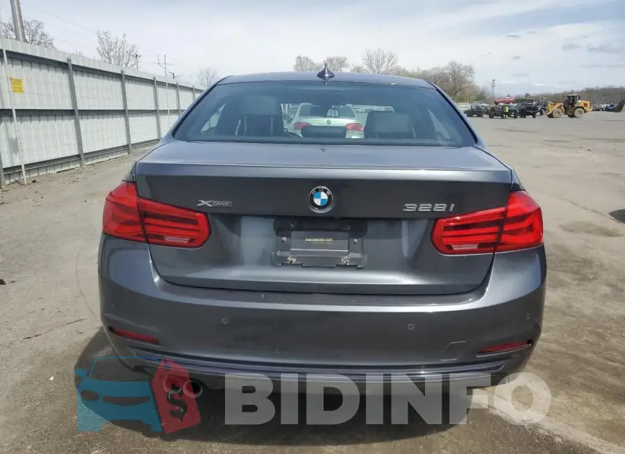 WBA8E3G5XGNU00519 Photo# 6