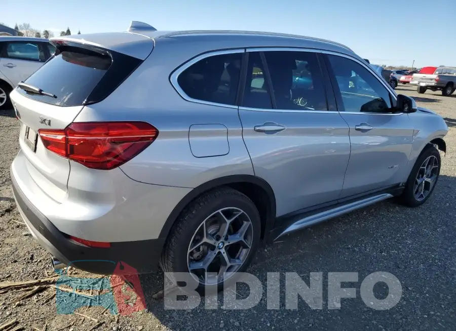 WBXHT3Z3XJ4A67018 Photo# 3
