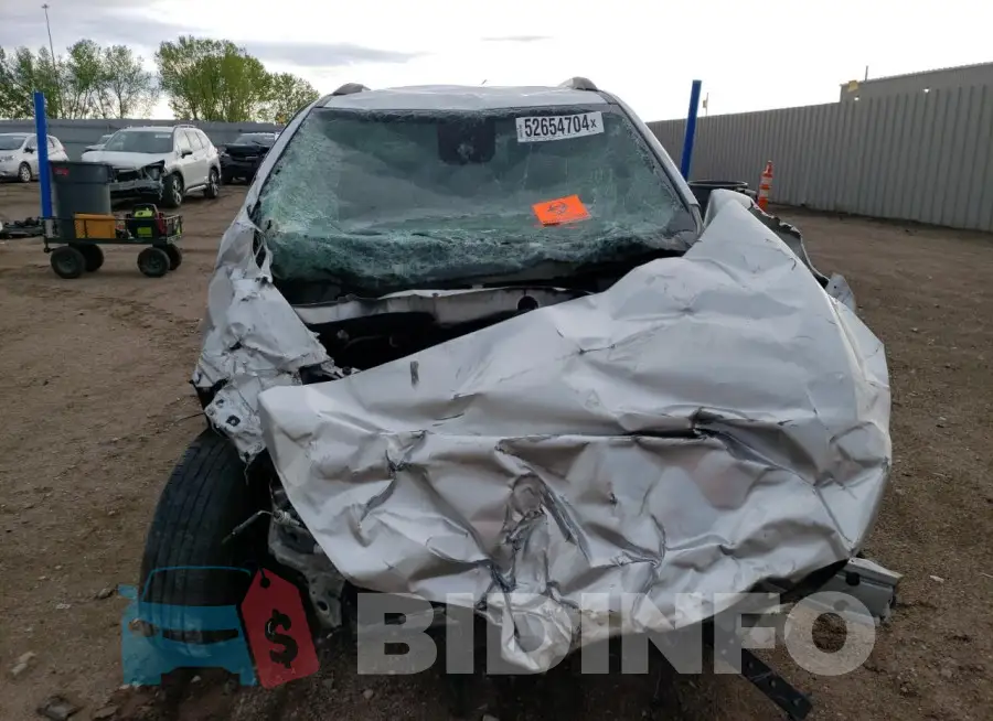3GNCJLSB0GL275981 Photo# 5