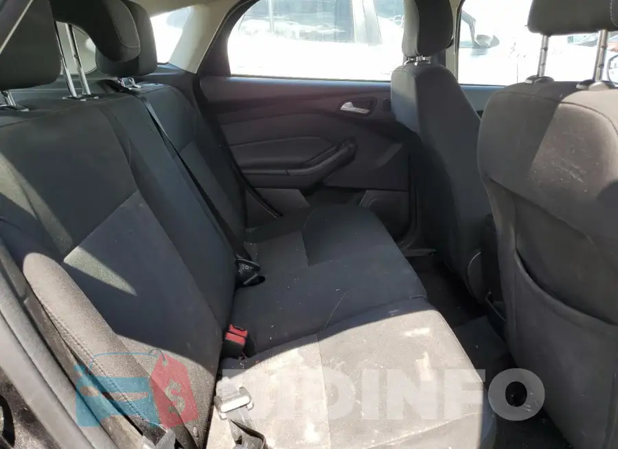 1FADP3M24JL202629 Photo# 10