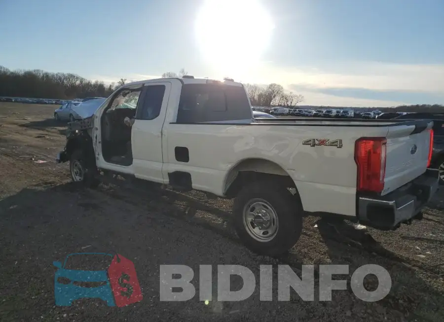 1FT7X2BAXRED60131 Photo# 2