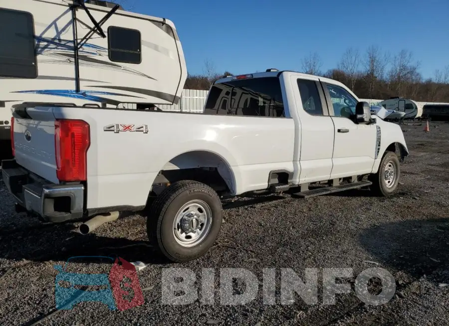 1FT7X2BAXRED60131 Photo# 3