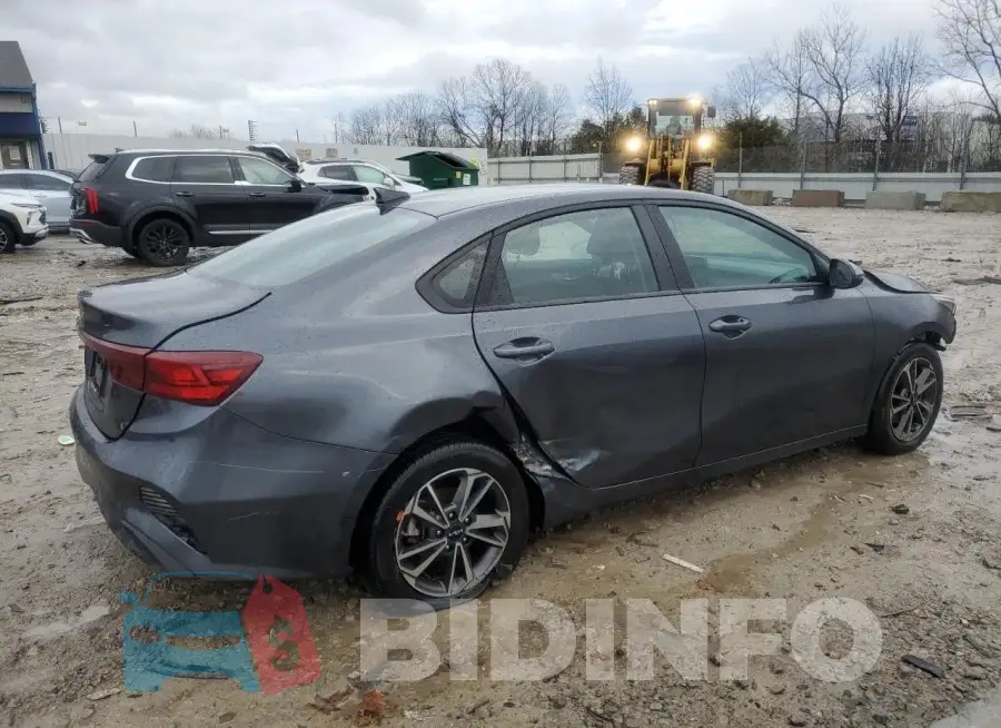 3KPF24AD1PE622542 Photo# 3