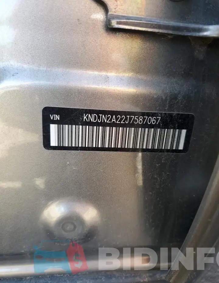 KNDJN2A22J7587067 Photo# 12