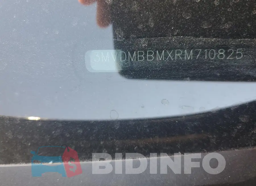 3MVDMBBMXRM710825 Photo# 13