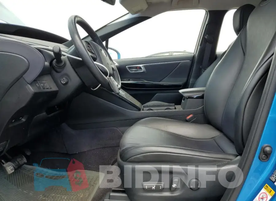 JTDBVRBD7JA005058 Photo# 7
