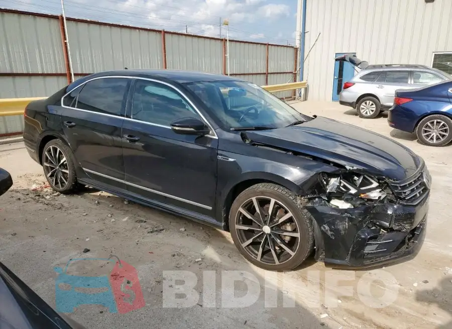 1VWDT7A3XHC036909 Photo# 4