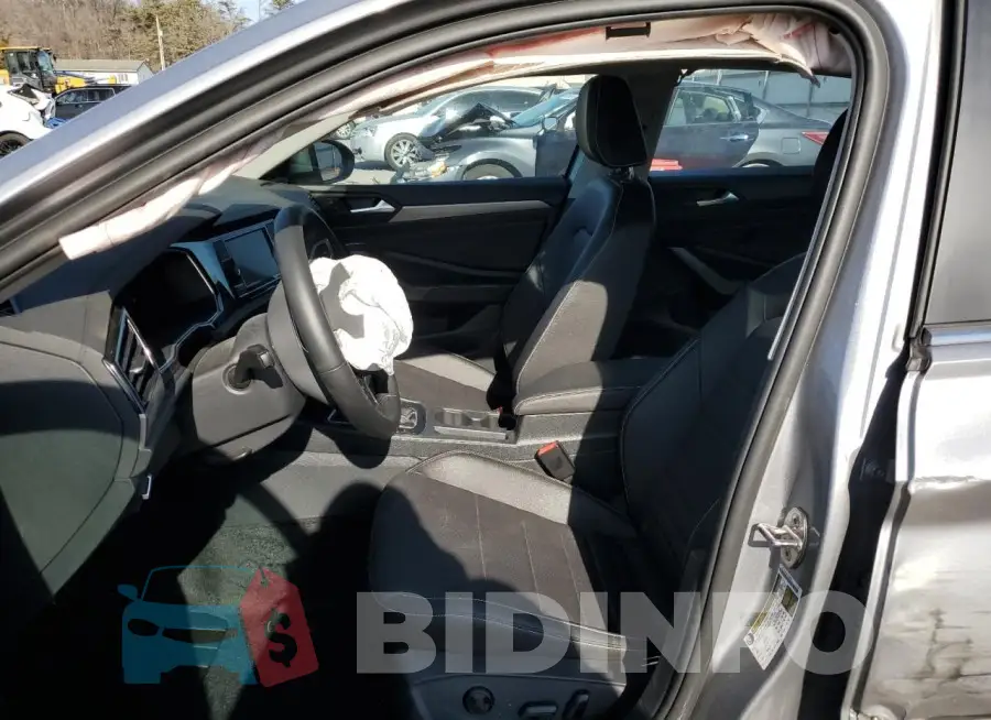 3VW7M7BU1RM037366 Photo# 7