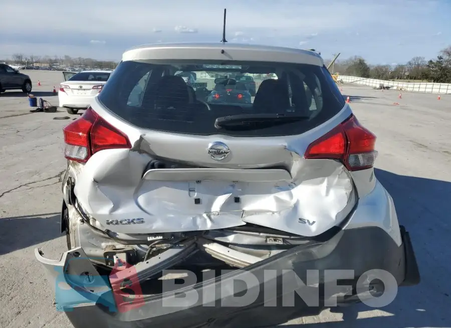 3N1CP5CU2JL516274 Photo# 6
