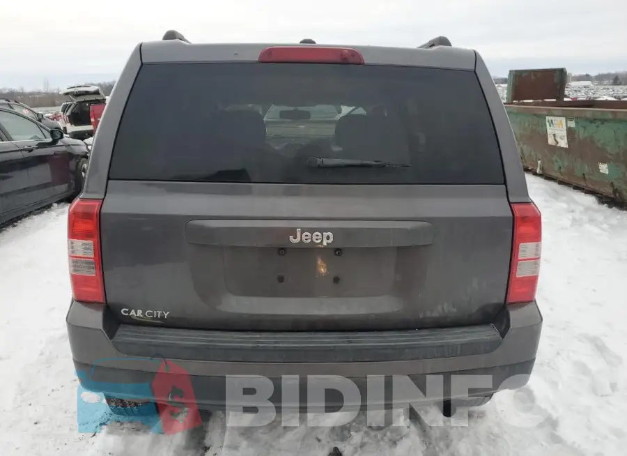 1C4NJPBA1GD670144 Photo# 6