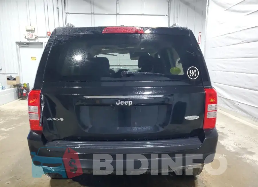 1C4NJRFB8GD802430 Photo# 6