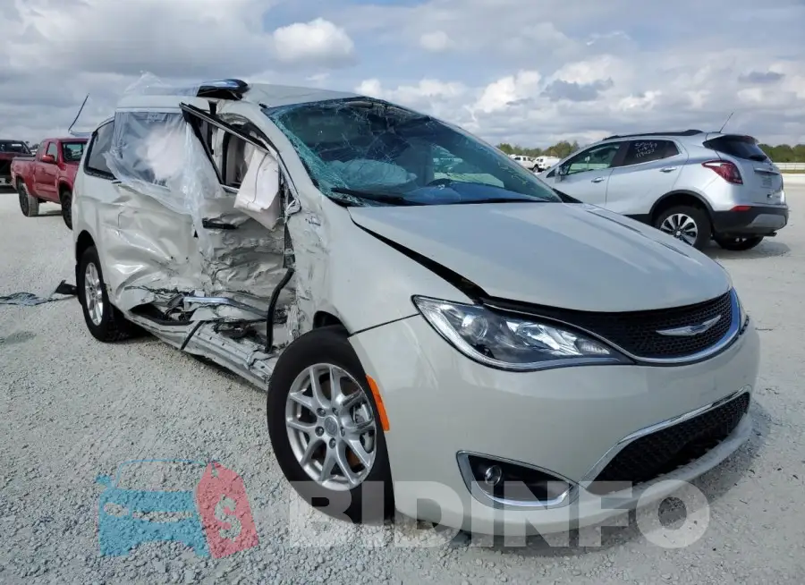 2C4RC1BG2LR240028 Photo# 4